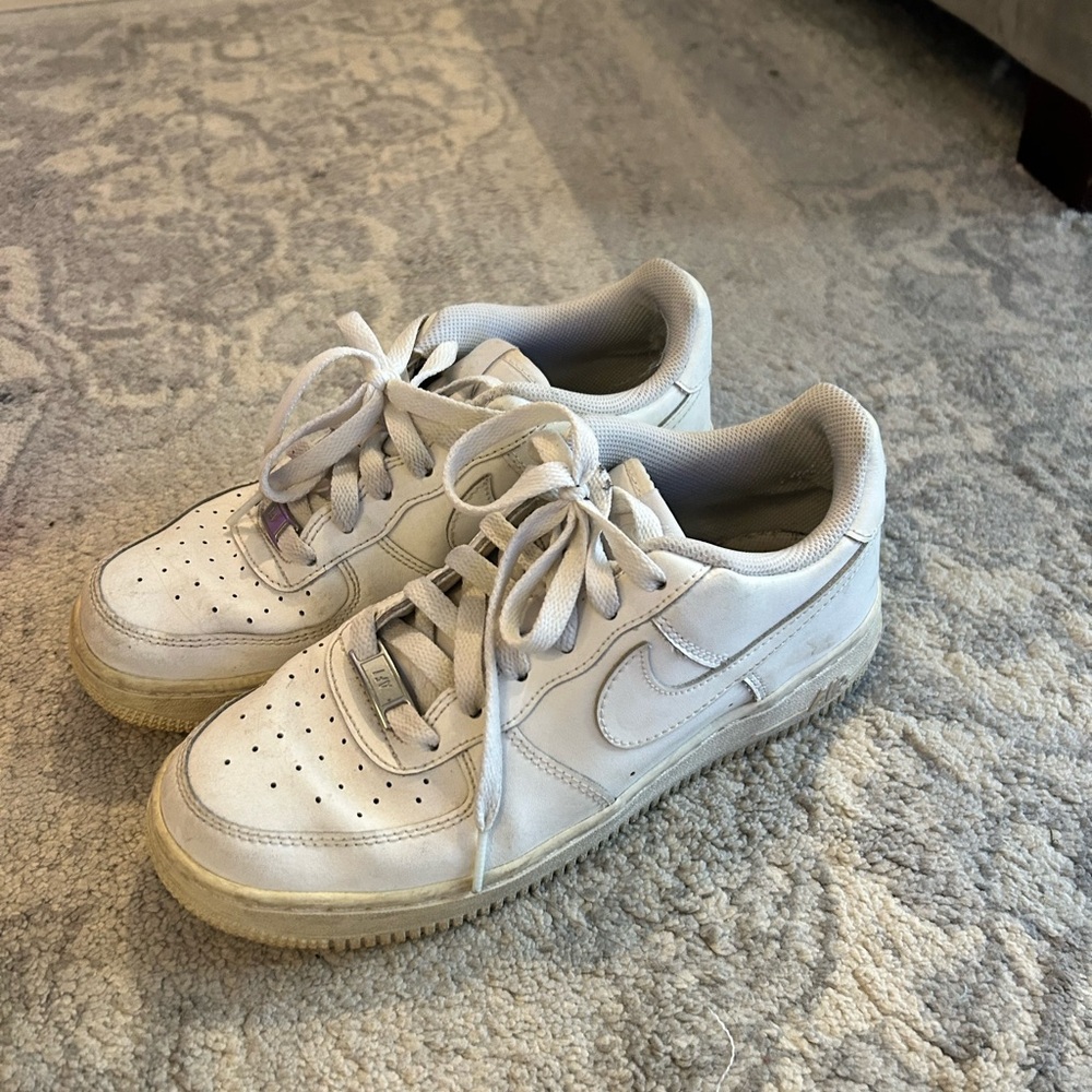 Nike Air Force 1’s 5.5Y